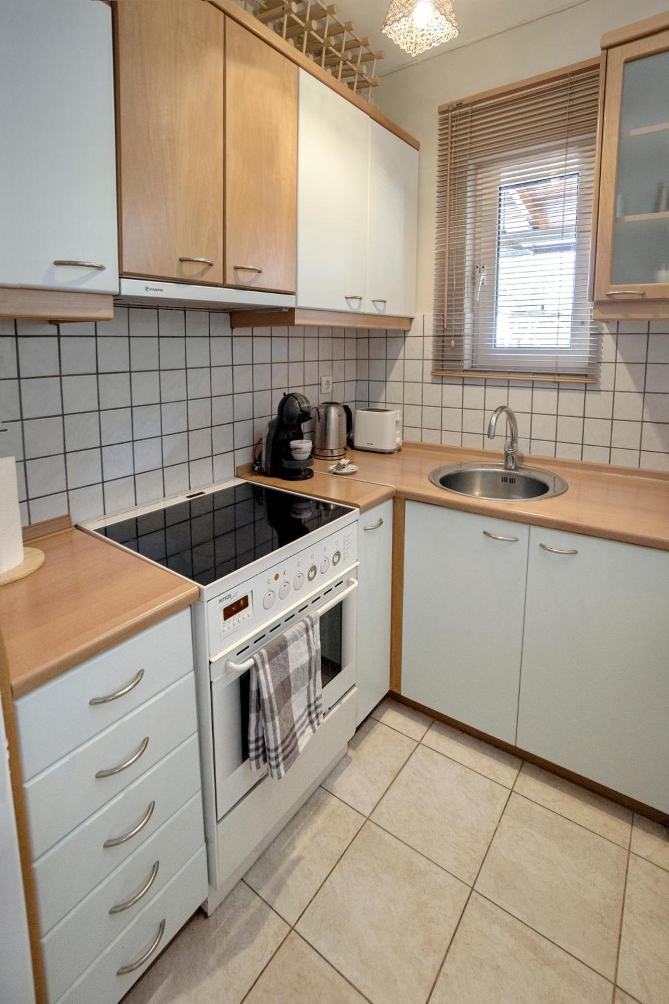 Rota's Complex Apartment